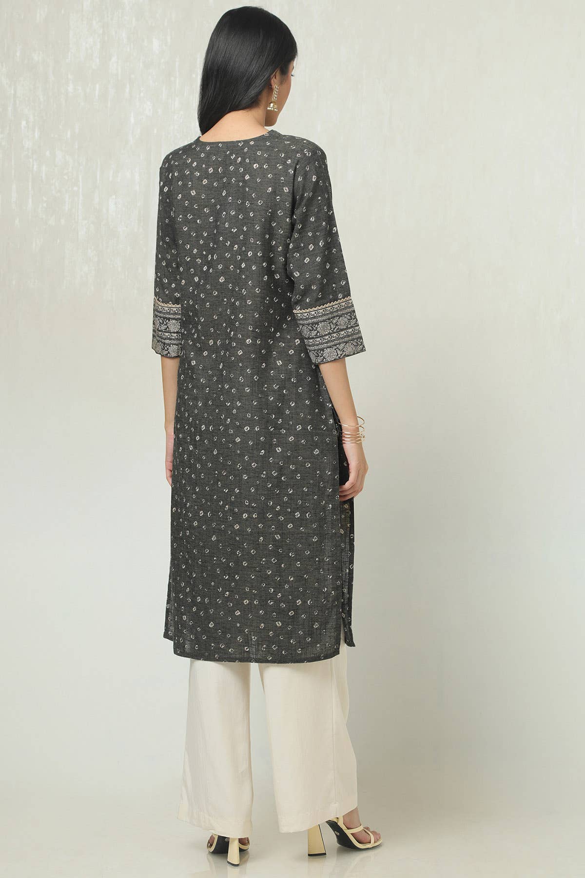 Charcoal Cotton Bandhani Print Kurta With Tassels - Image 4