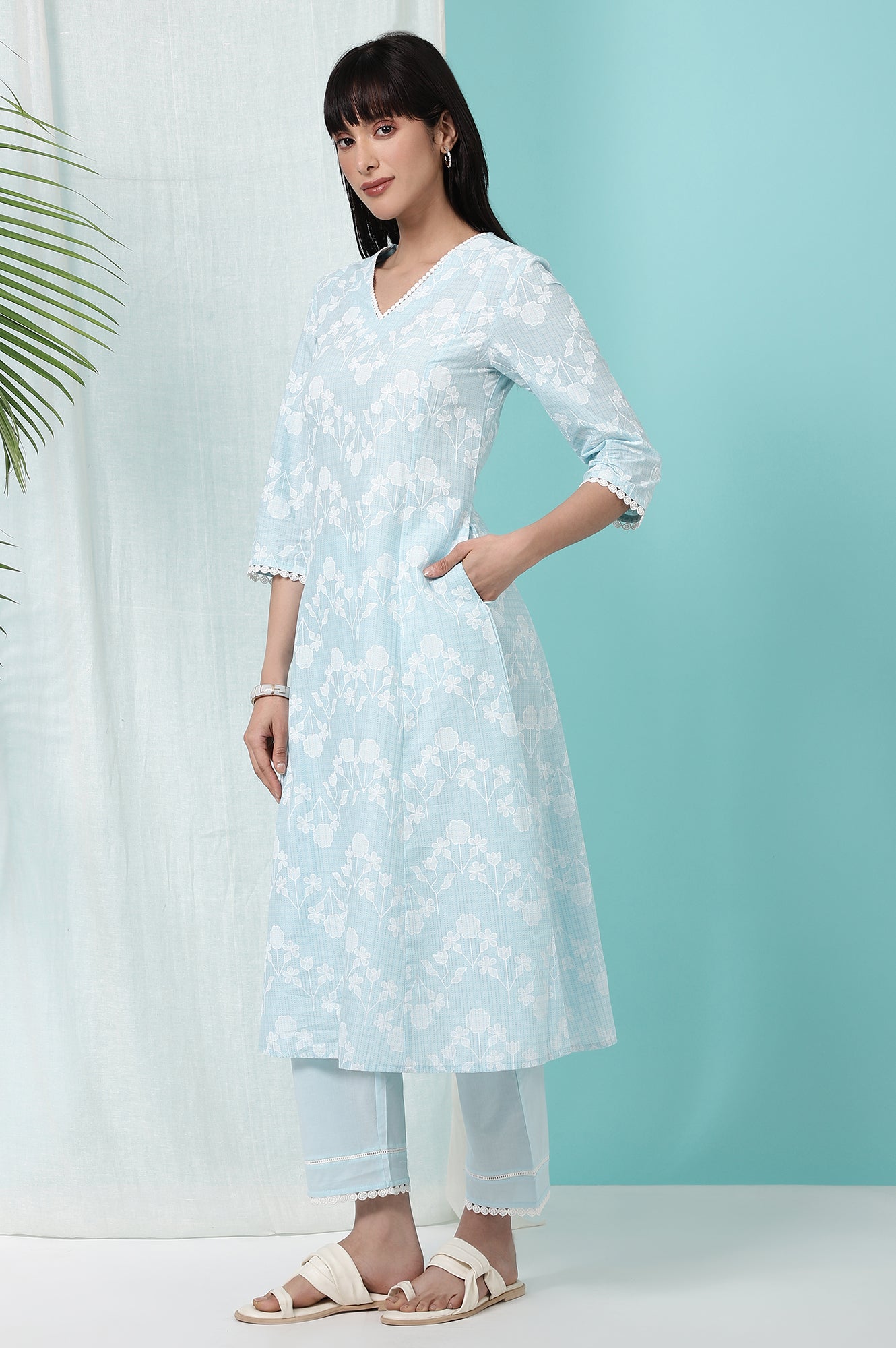 Sky Blue Floral Printed Pure Cotton Straight Kurta and Pants Co-ord Set - Image 5