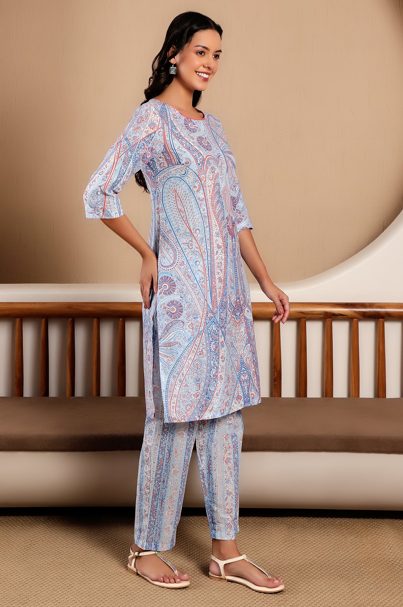 Light Blue Paisley Printed kurta Co-Ord Set - Image 6